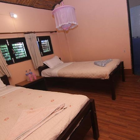 Chitwan Tiger Camp Otel Sauraha Dış mekan fotoğraf