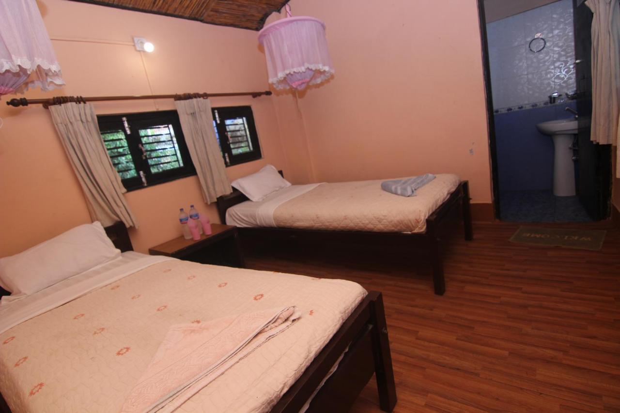 Chitwan Tiger Camp Otel Sauraha Dış mekan fotoğraf