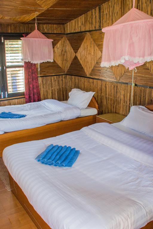 Chitwan Tiger Camp Otel Sauraha Dış mekan fotoğraf