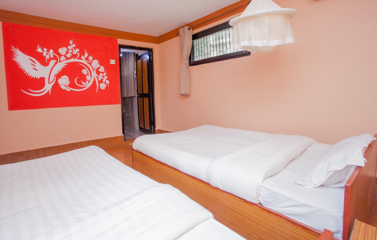 Chitwan Tiger Camp Otel Sauraha Dış mekan fotoğraf