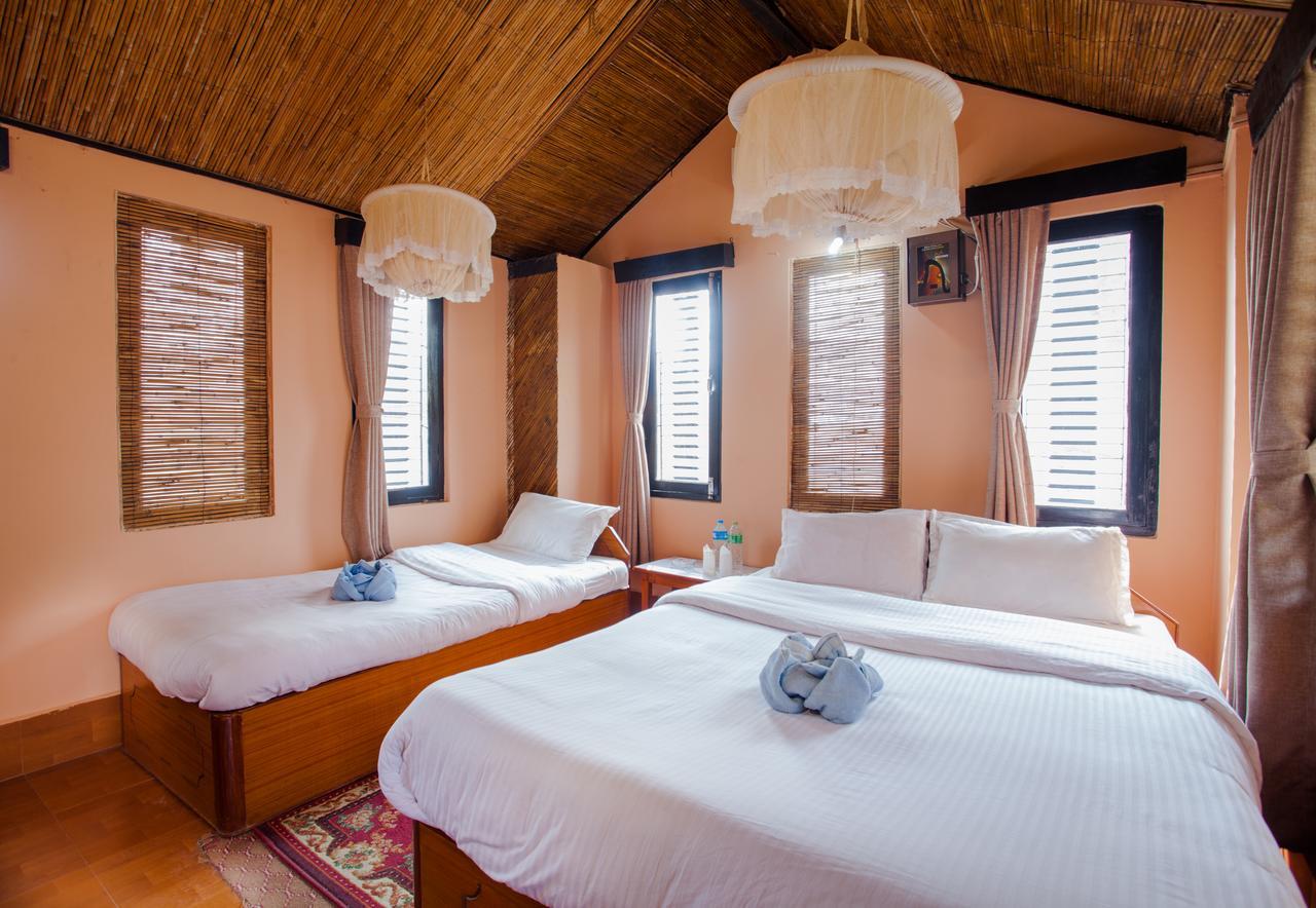 Chitwan Tiger Camp Otel Sauraha Dış mekan fotoğraf